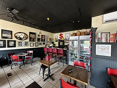 Arlington - Restaurant / Bistro