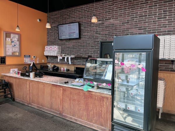 Prime Downtown Melrose Pizzeria – Turnkey & Profitable